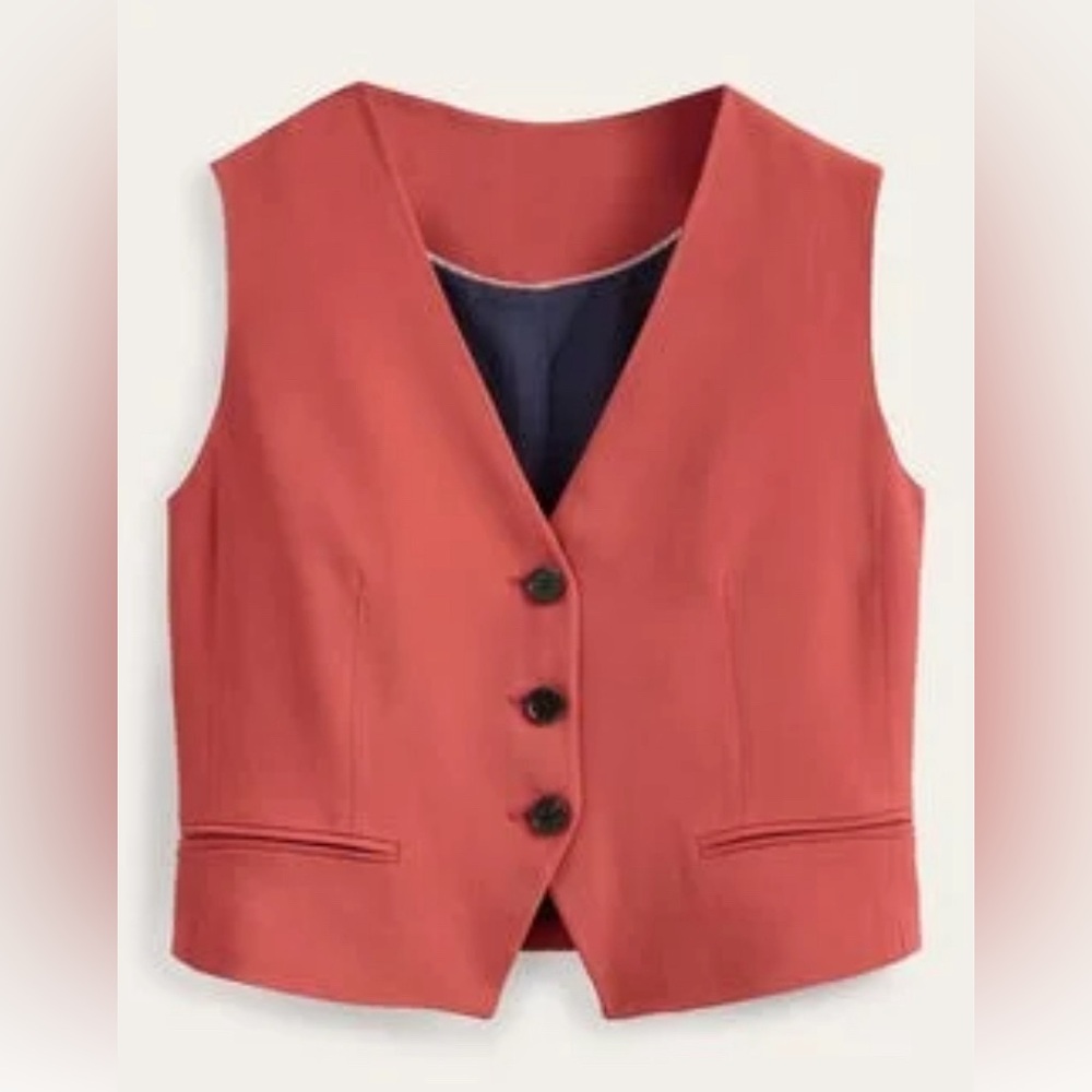 Boden vest in red. Barely worn.